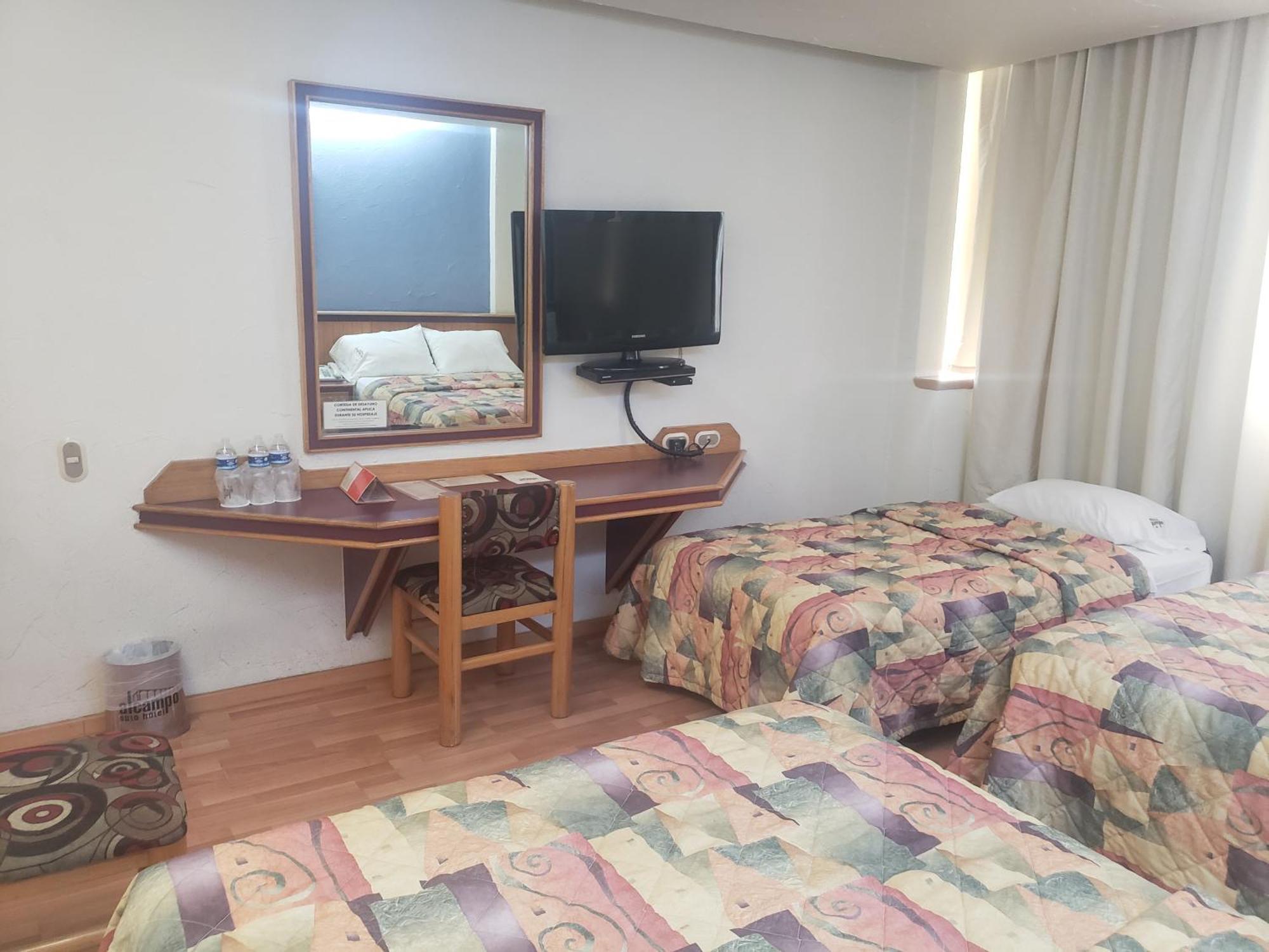 Hotel Alcampo Miranda Room photo